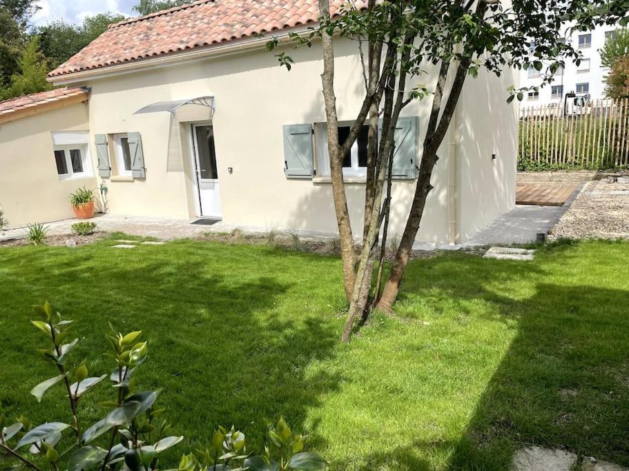 Petite Maison Avec Jardin Au Calme Floirac  Exteriér fotografie