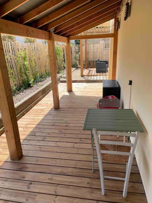 Petite Maison Avec Jardin Au Calme Floirac  Exteriér fotografie